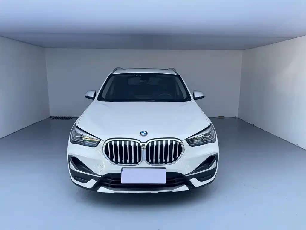 BMW X1 — фото 7