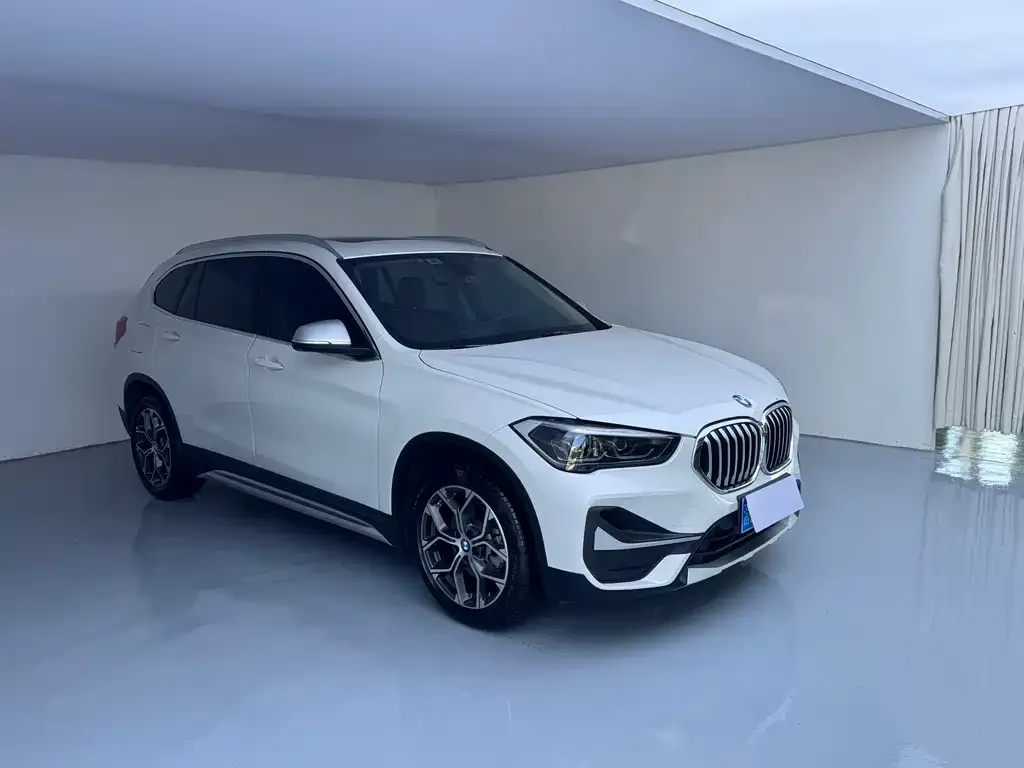 BMW X1 — фото 4