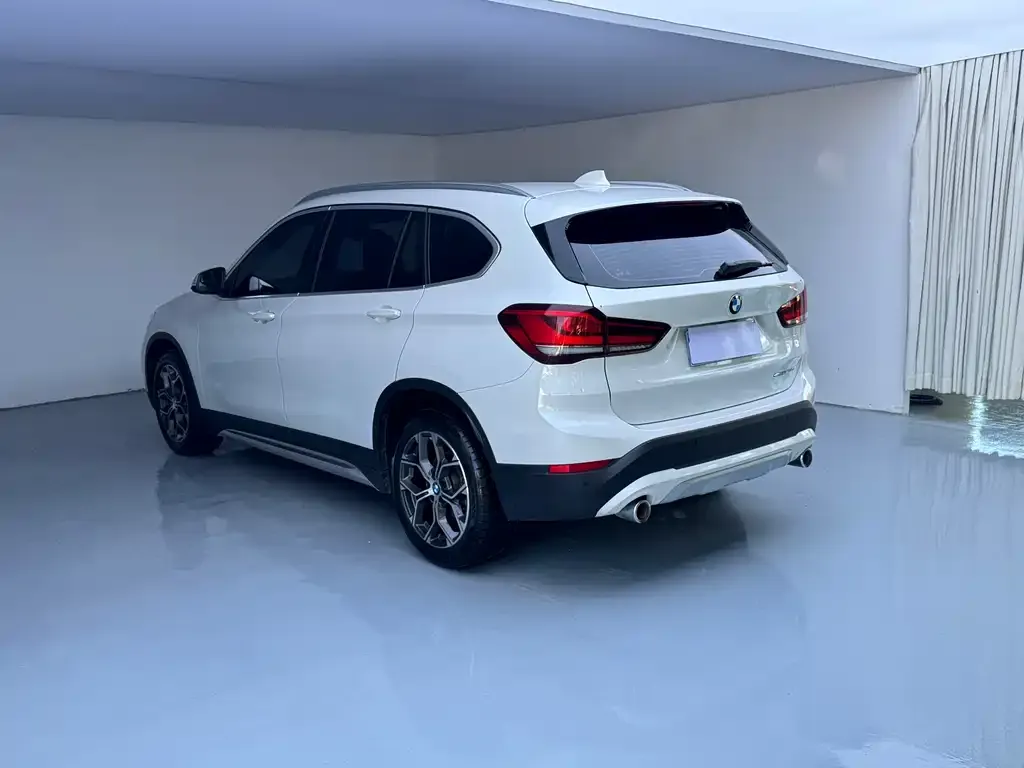 BMW X1 — фото 3