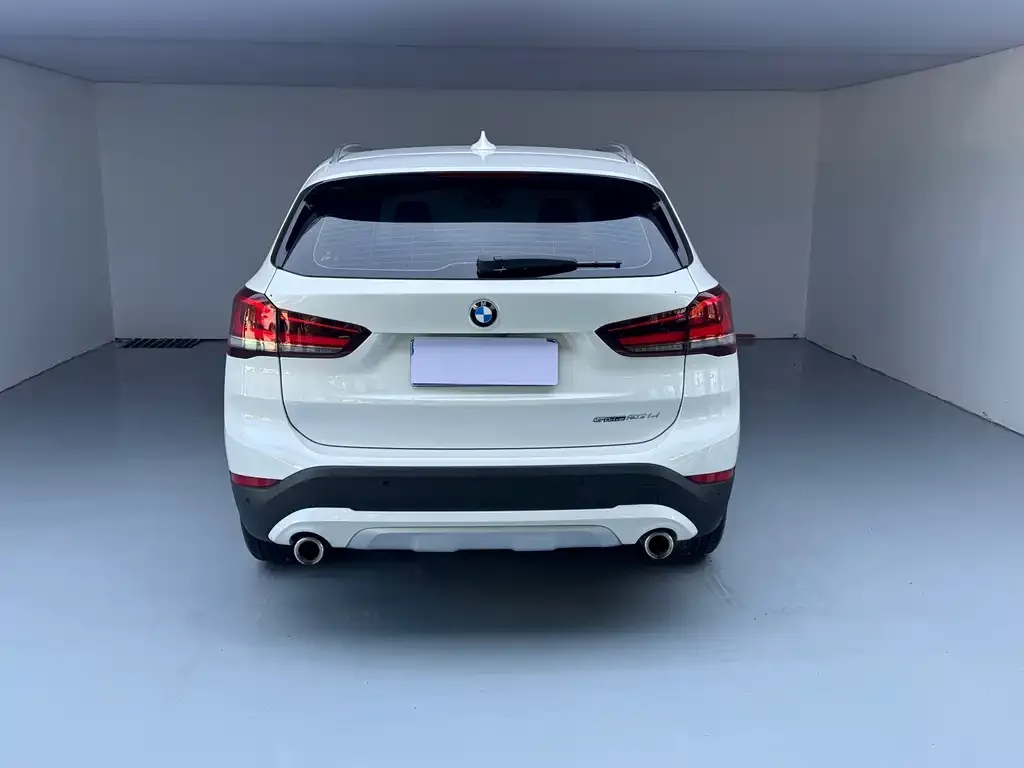 BMW X1 — фото 5