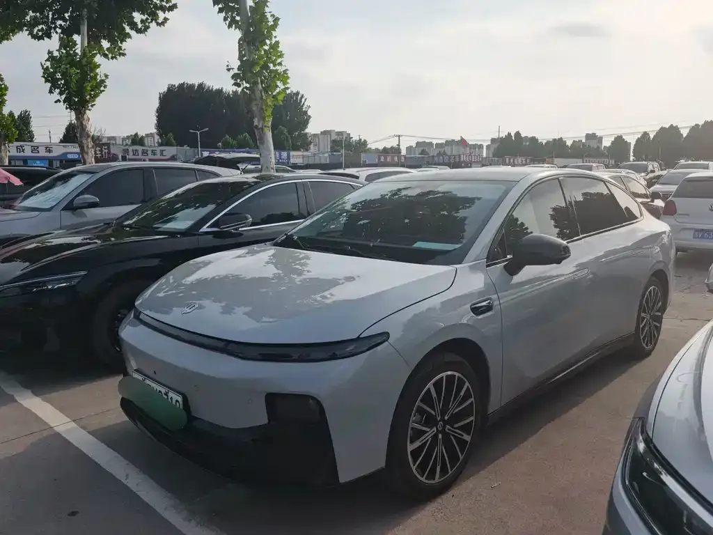 Leapmotor B01
