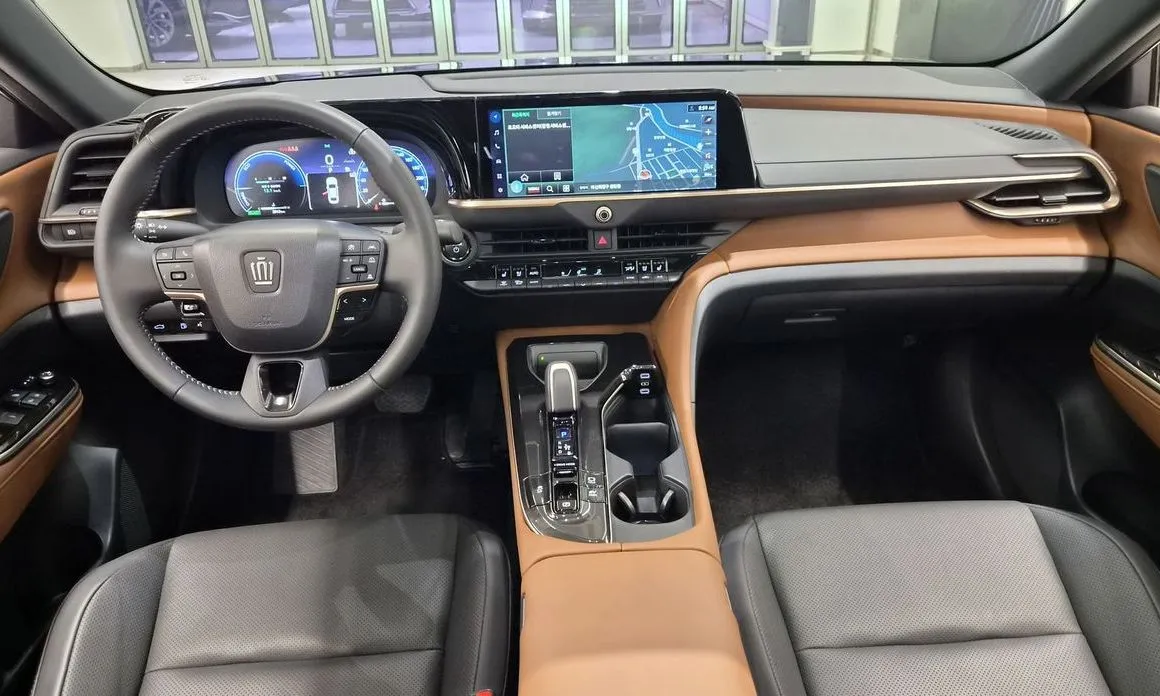 Toyota Crown 2026 из KR, фото 2