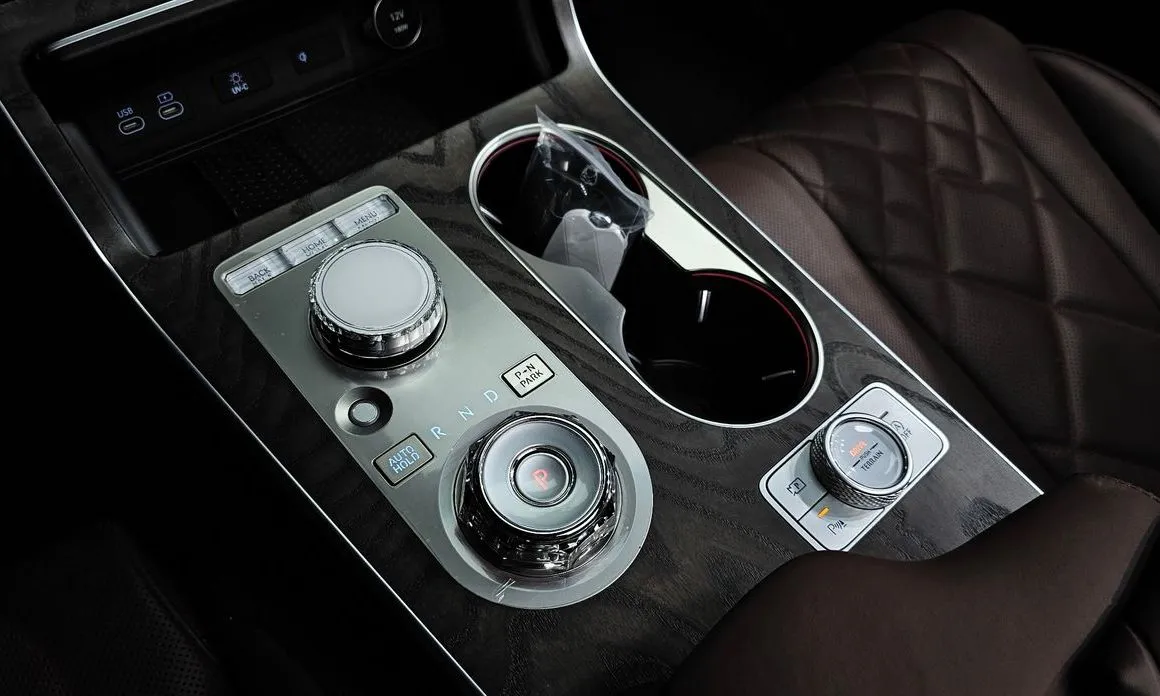 Genesis GV80 — фото 10