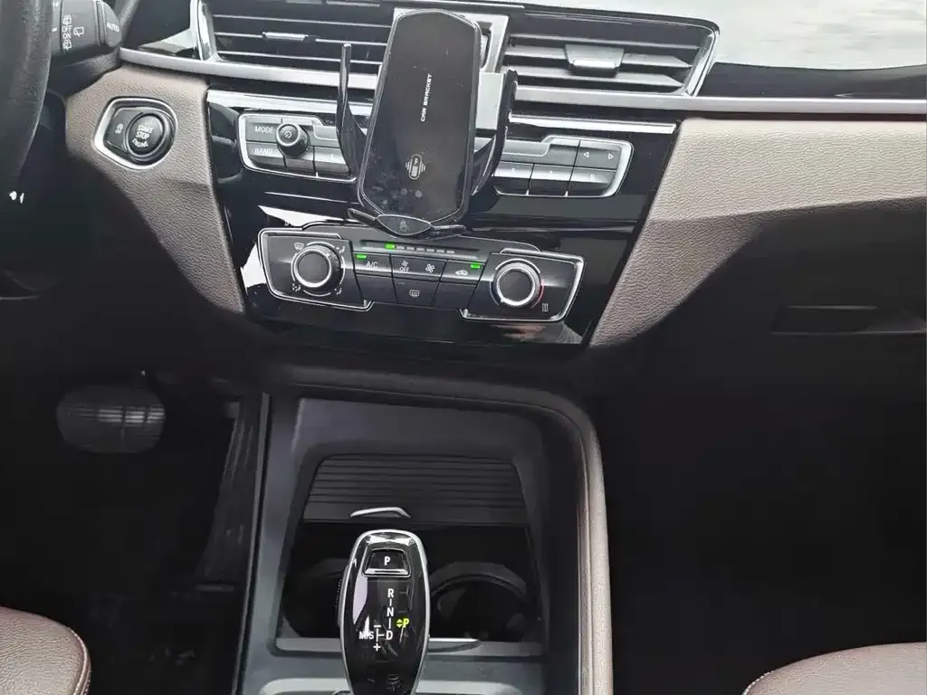 BMW X1 2021 из CN, фото 10
