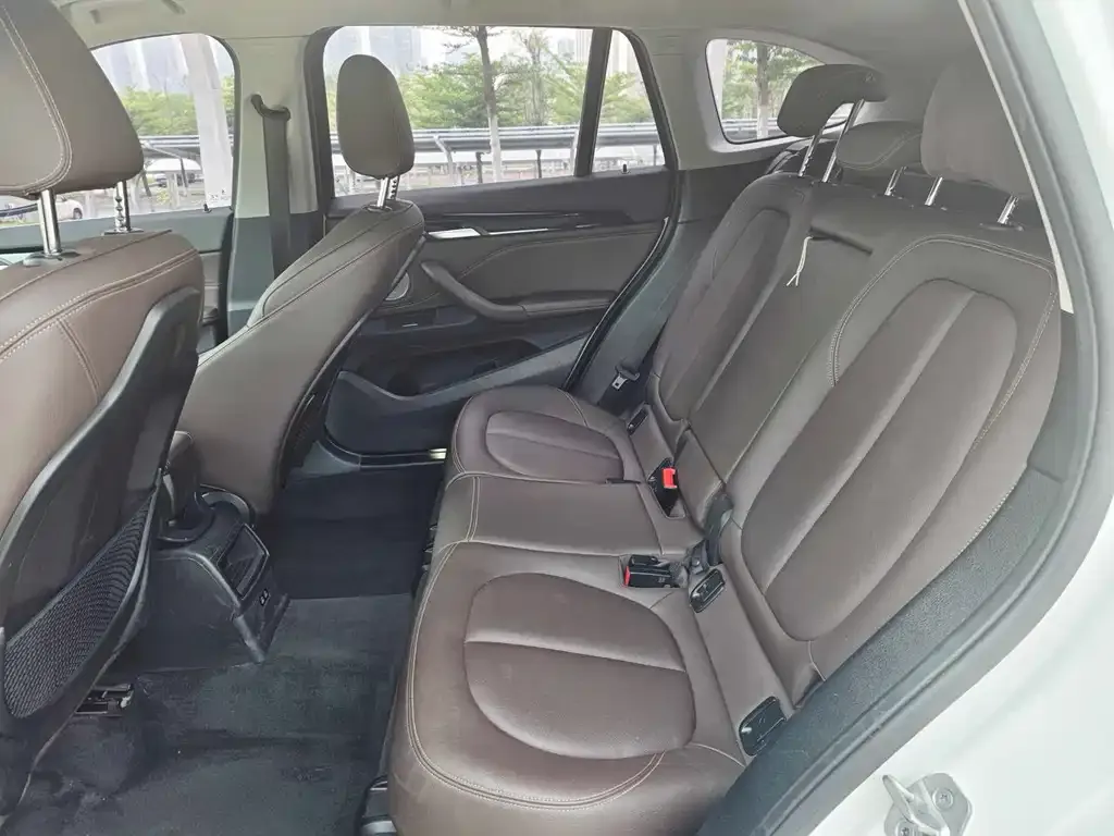 BMW X1 2021 из CN, фото 2