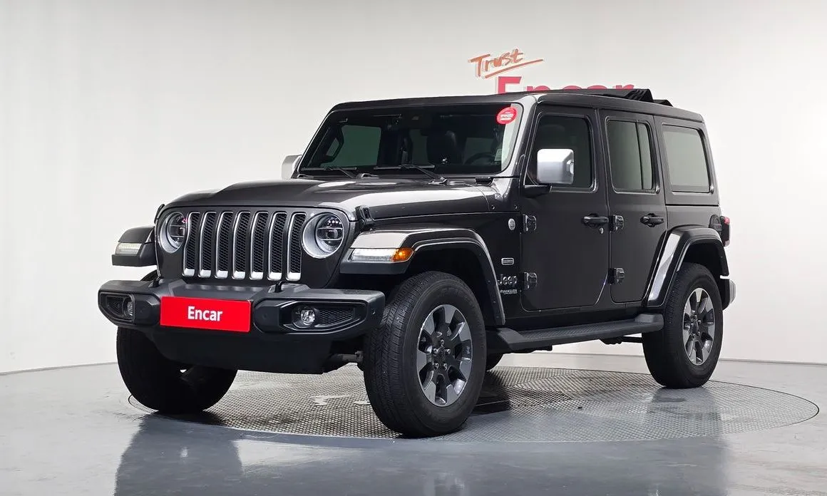 Jeep Wrangler — фото 1