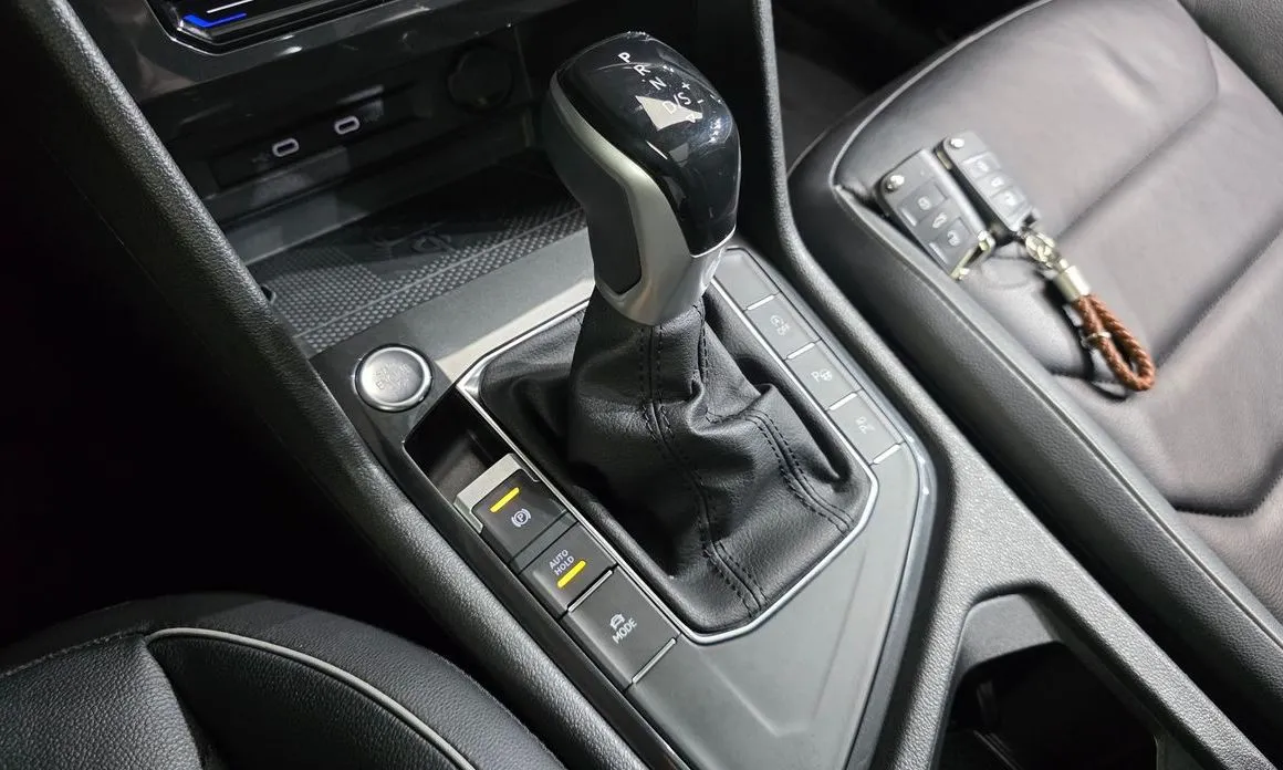 Volkswagen Tiguan 2022 из KR, фото 8