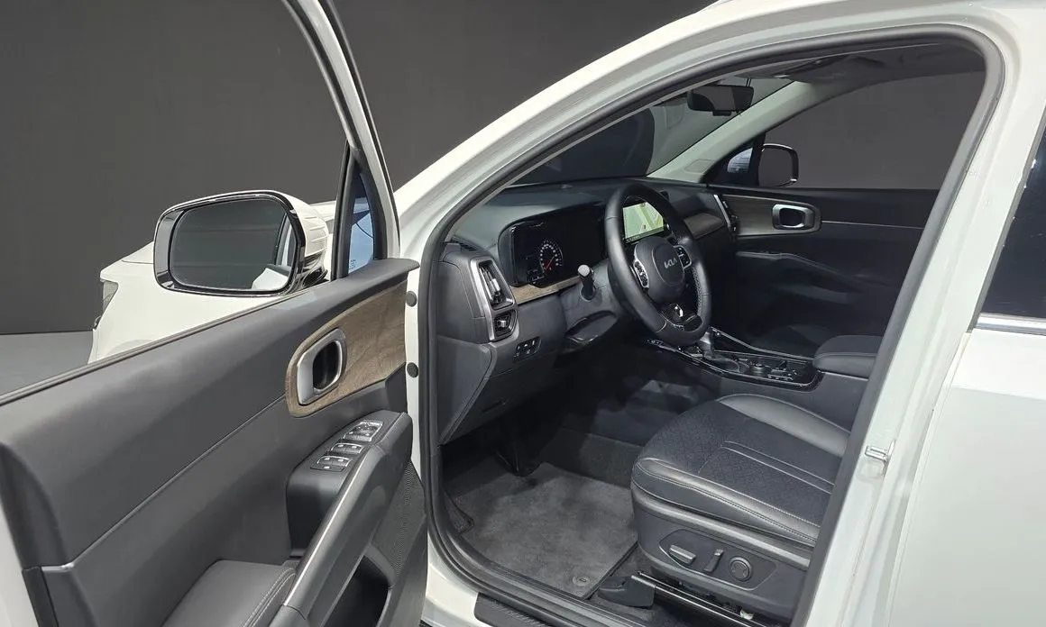 Kia Sorento — фото 10