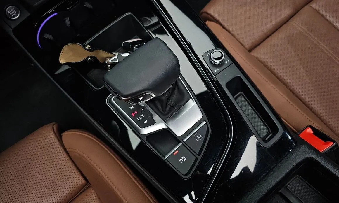 Audi A4 2021 из KR, фото 4