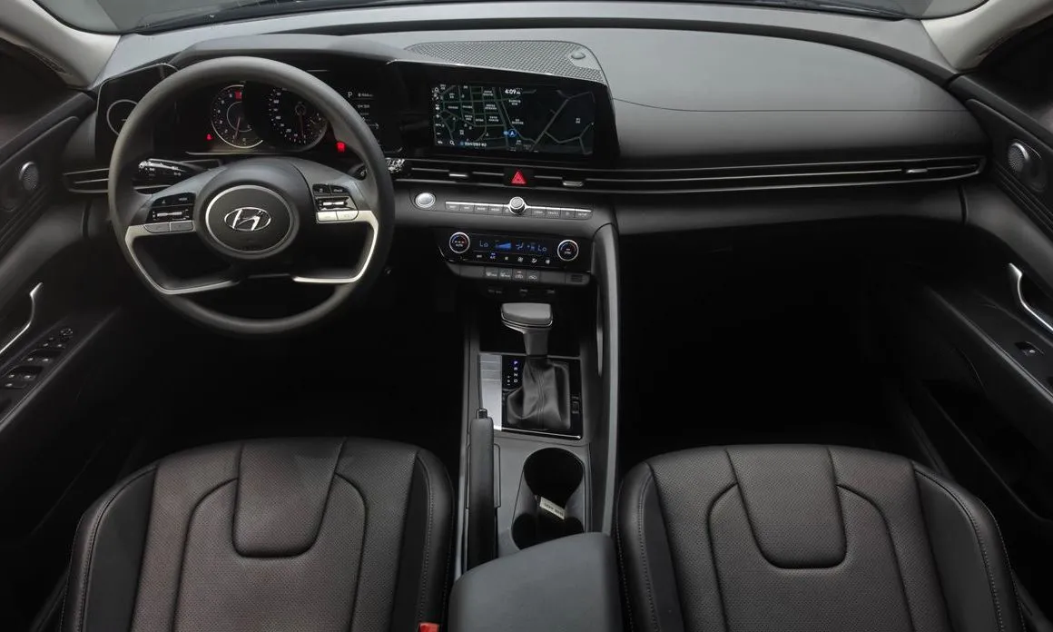 Hyundai AVANTE — фото 7