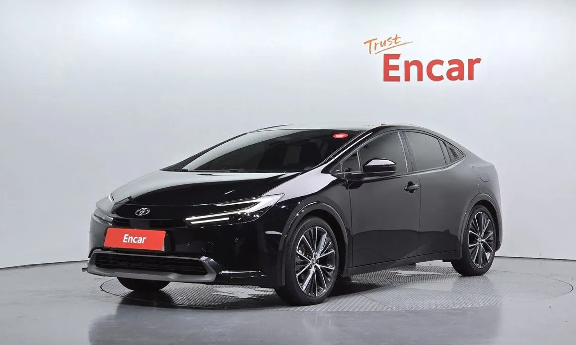Toyota Prius — фото 1