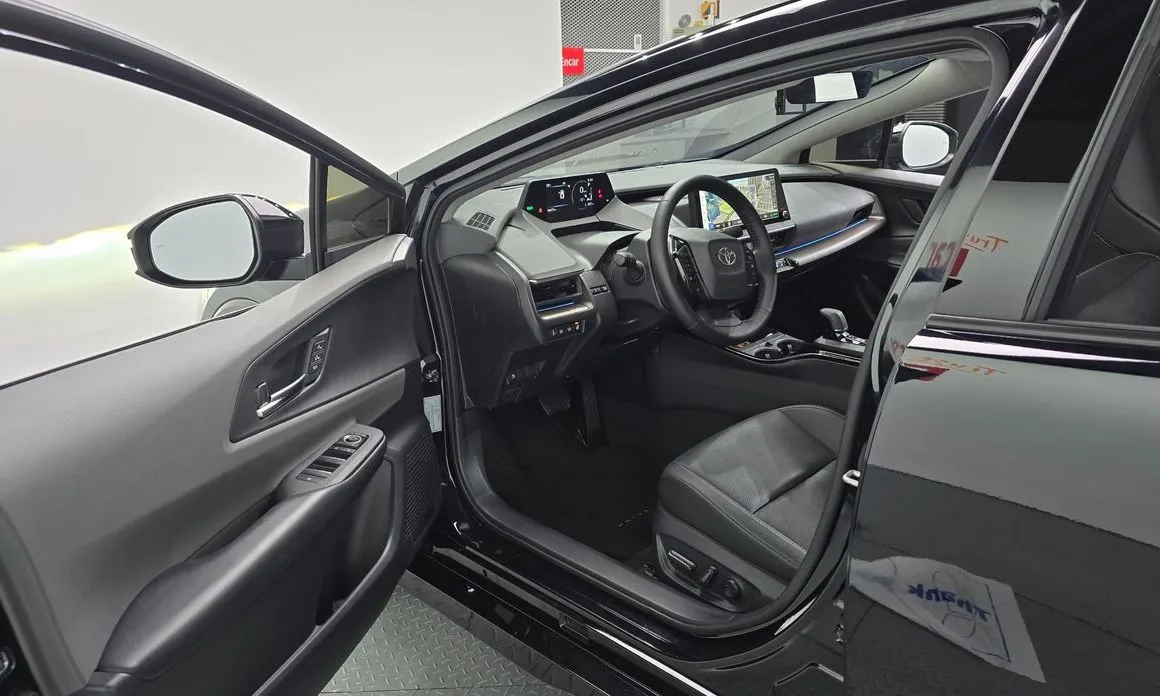 Toyota Prius — фото 10
