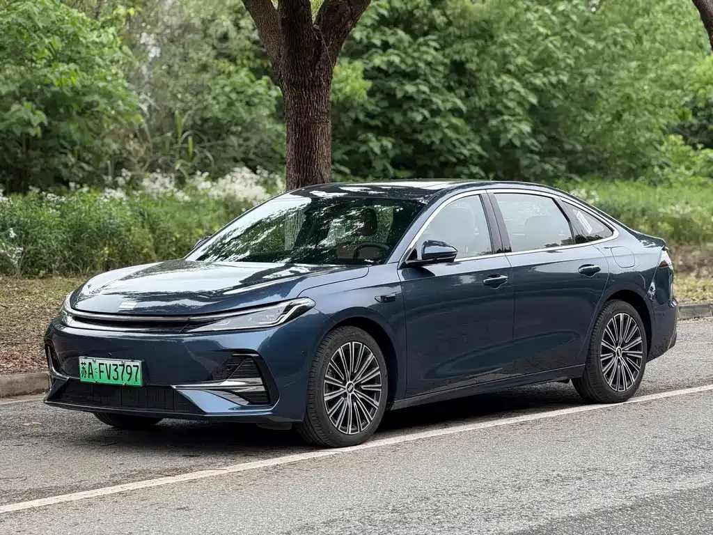 Geely 银河A7 EM — фото 1