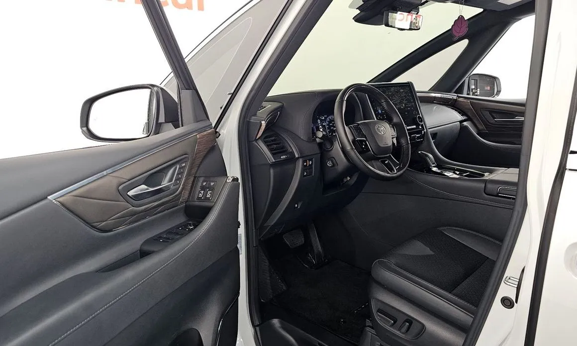 Toyota Alphard 2024 из KR, фото 6