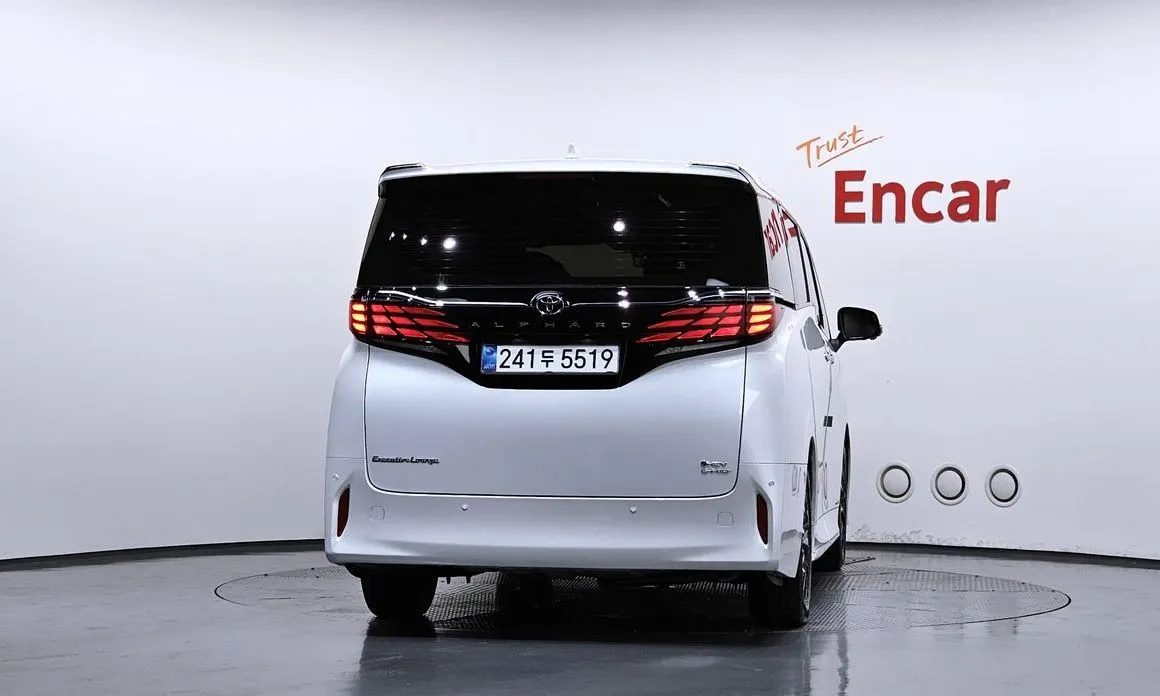 Toyota Alphard 2024 из KR, фото 2