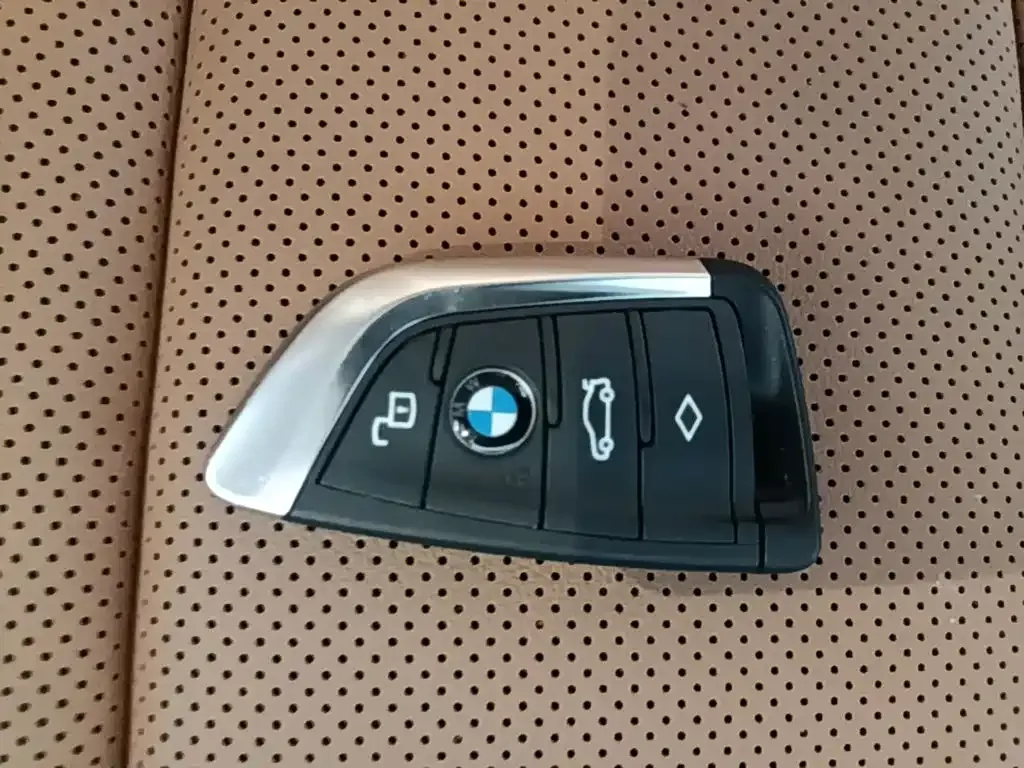 BMW X4 — фото 9