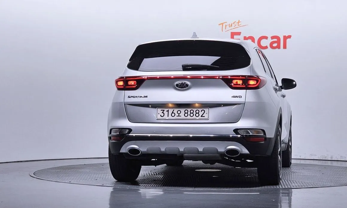 Kia Sportage — фото 8