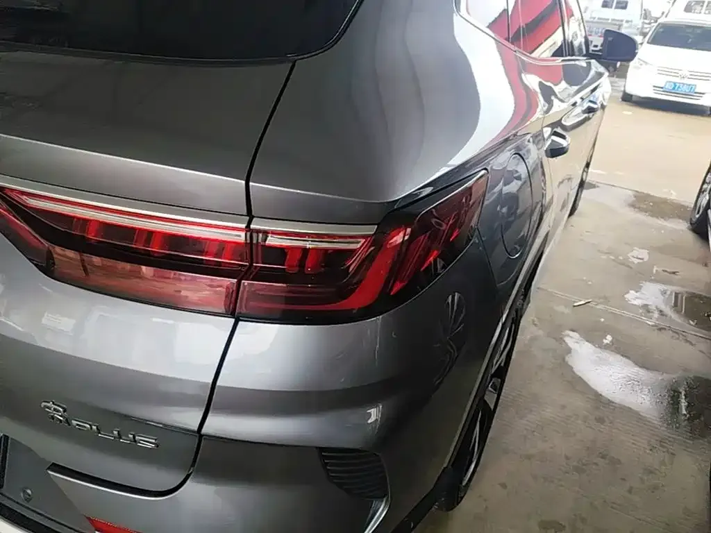 BYD PLUS New Energy — фото 3
