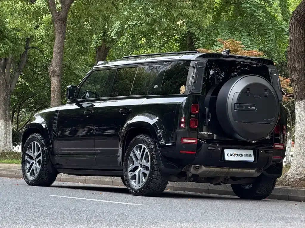 Land Rover Defender — фото 6