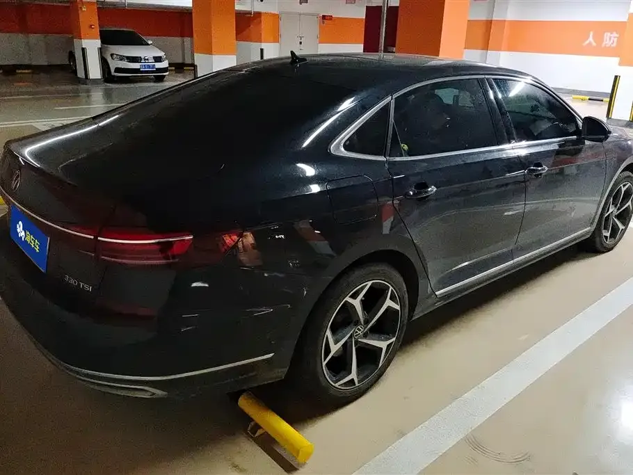 Volkswagen Passat — фото 2