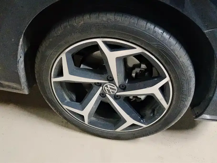Volkswagen Passat — фото 8