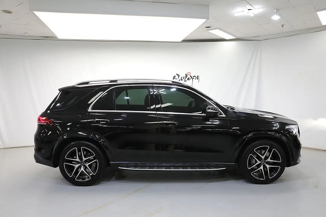 Mercedes-Benz GLE-Class — фото 9