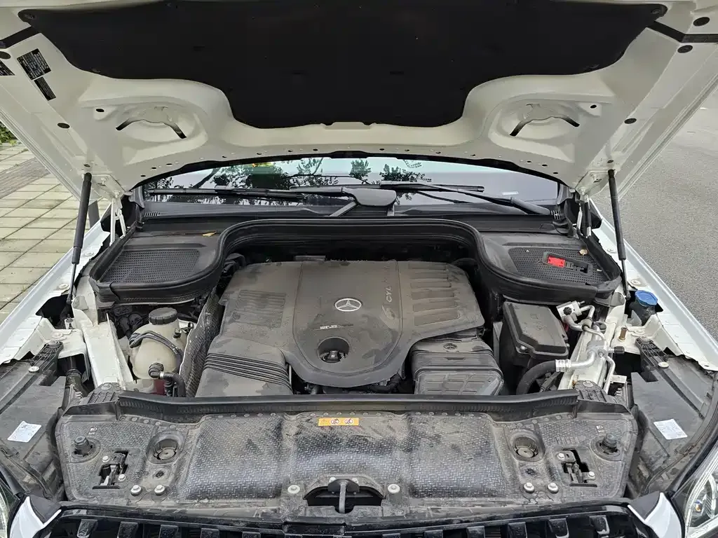 Mercedes-Benz GLS — фото 10