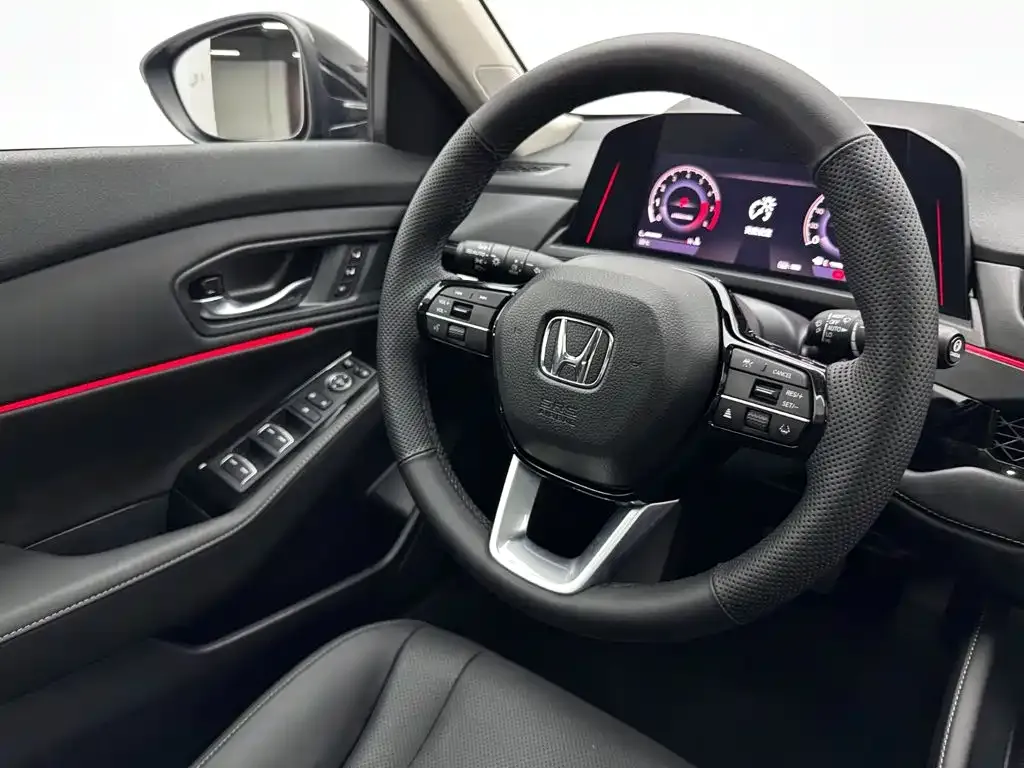 Honda Accord — фото 10