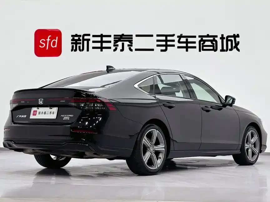 Honda Accord — фото 5