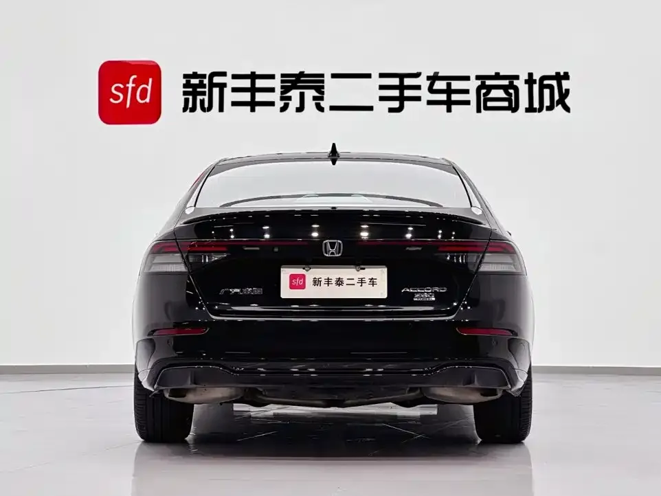 Honda Accord — фото 6