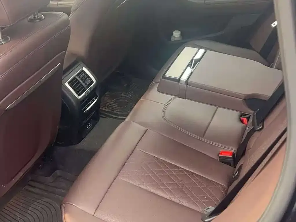 BMW iX3 — фото 2