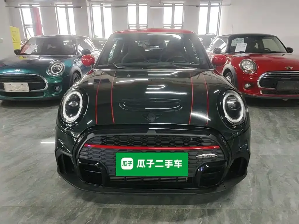 MINI JCW (John Cooper Works) — фото 3