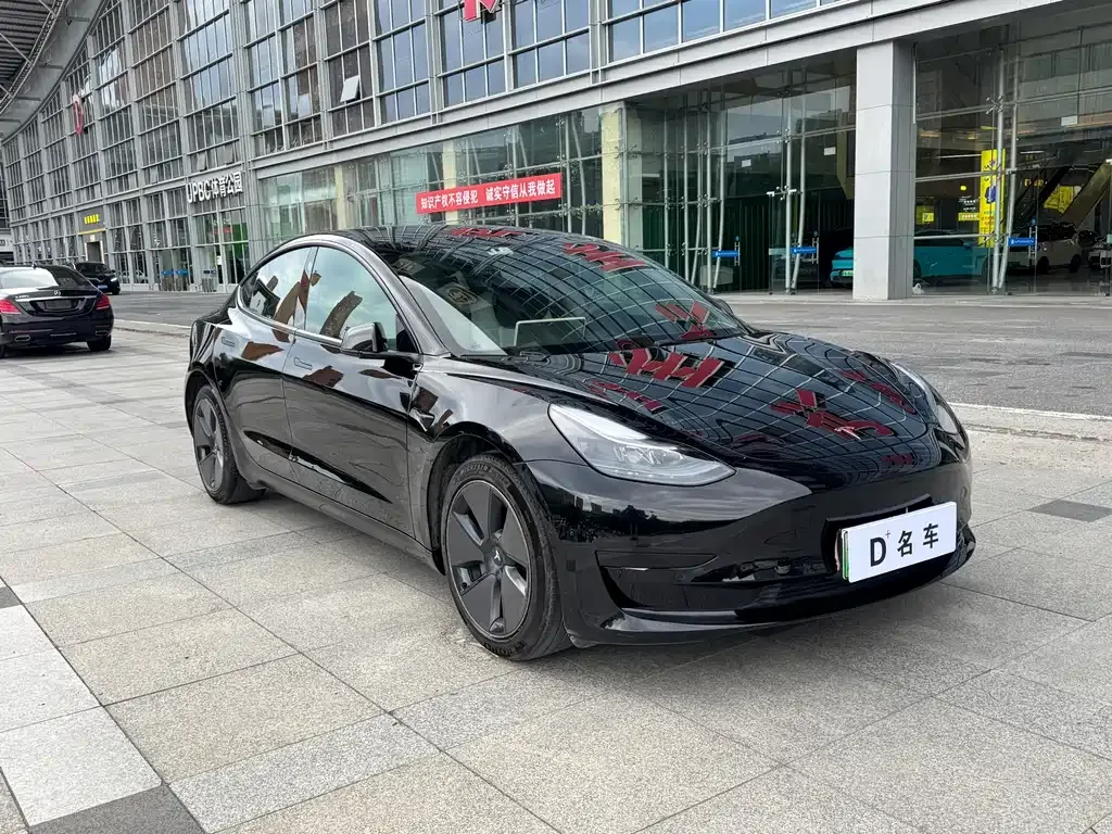 Tesla Model 3 — фото 5