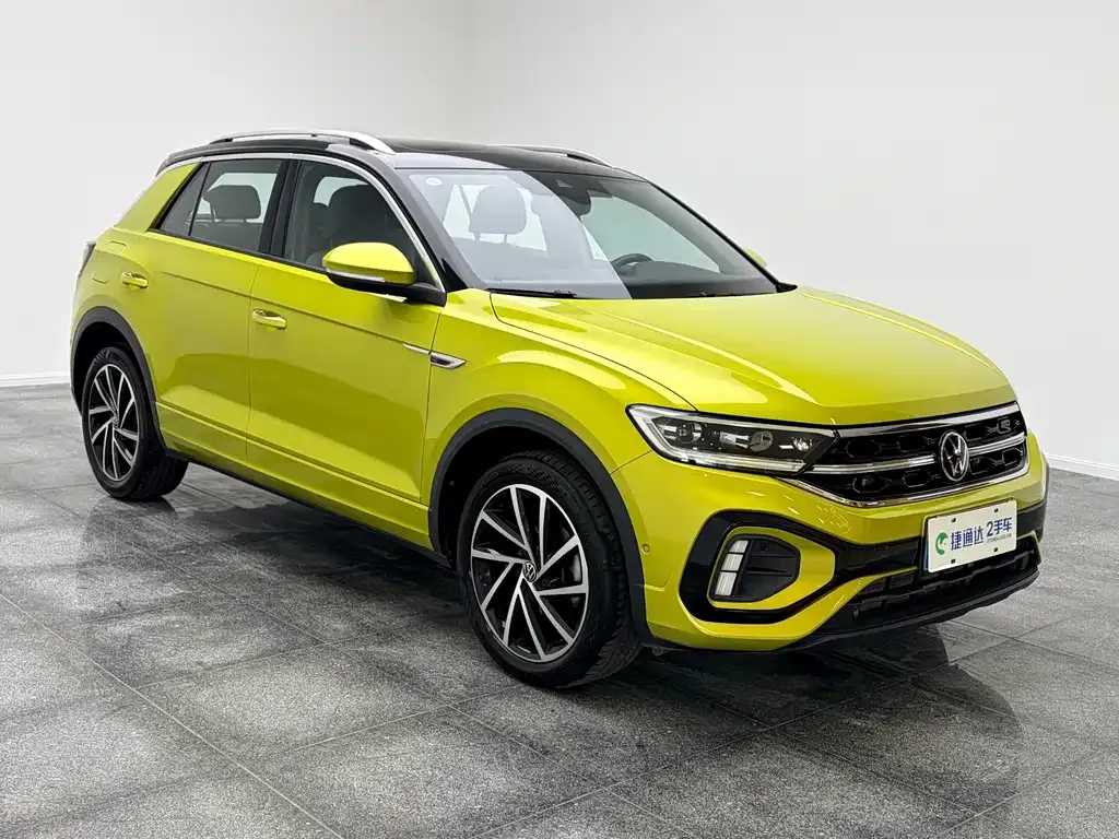 Volkswagen T-Roc — фото 10