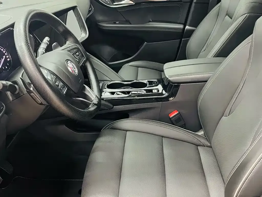 Buick Envision Plus — фото 9