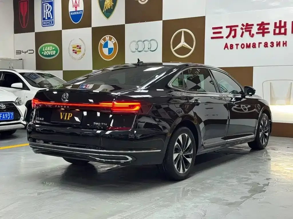 Volkswagen Passat — фото 4