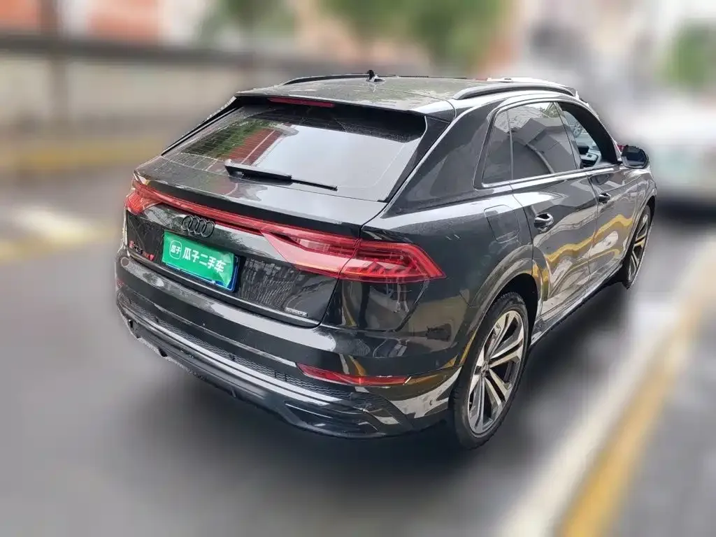 Audi Q8 — фото 9