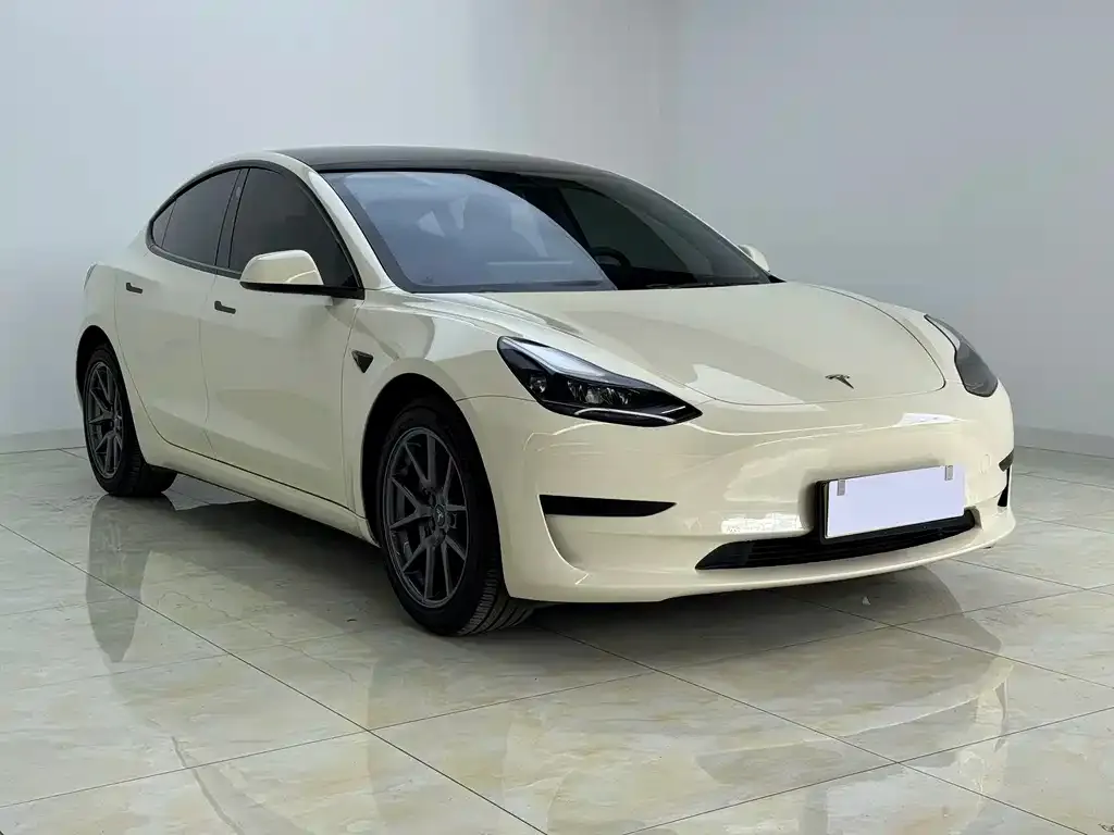 Tesla Model 3 — фото 2