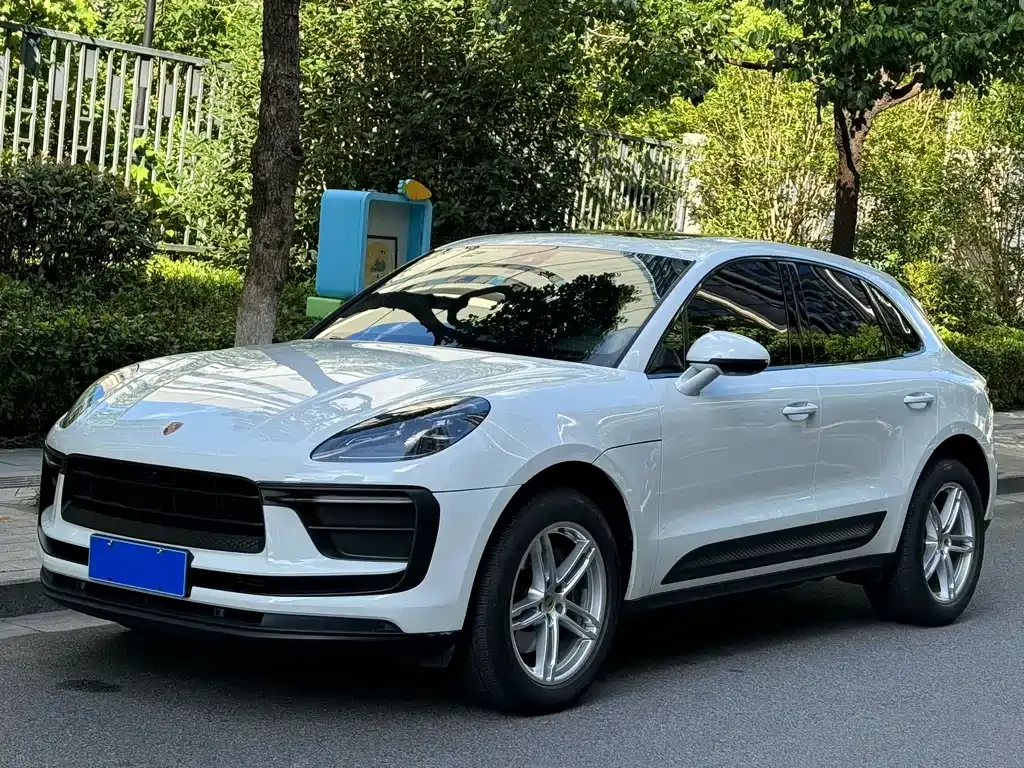Porsche Macan — фото 1