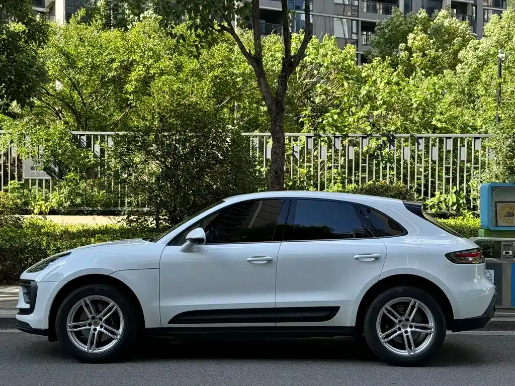 Porsche Macan — фото 10