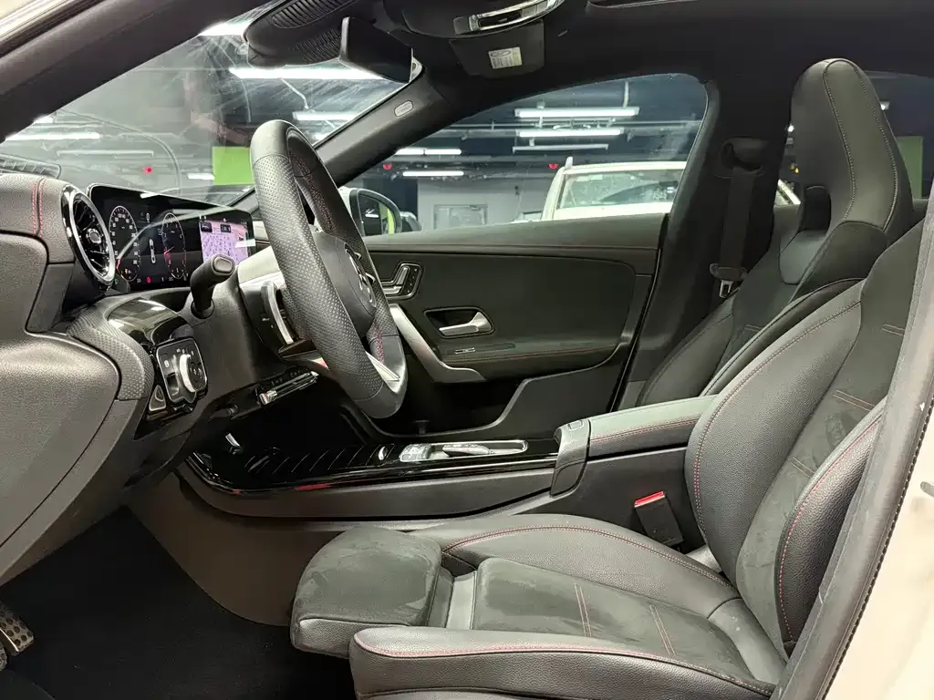 Mercedes-Benz CLA (Import) 2024 из CN, фото 5