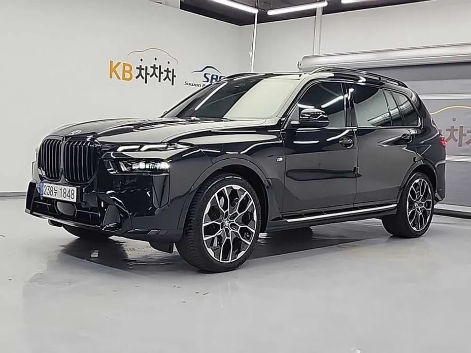 BMW X7 — фото 1