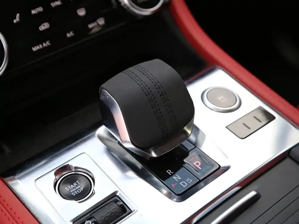 Jaguar F-PACE 2024 из CN, фото 3