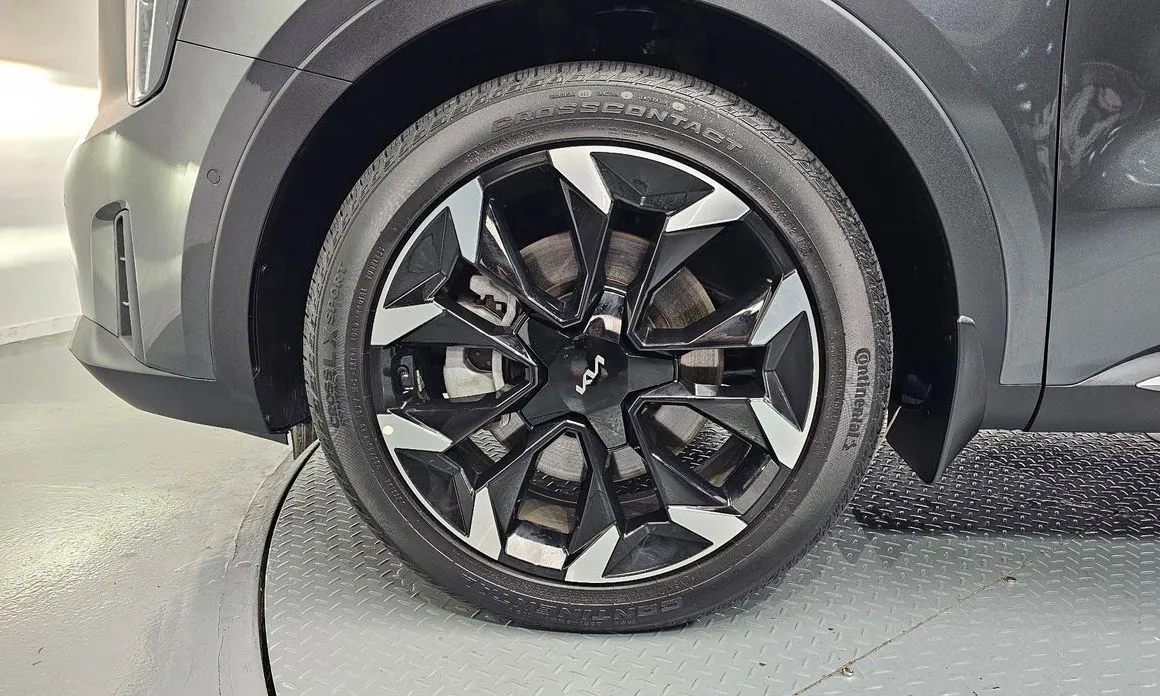 Kia Sorento — фото 8