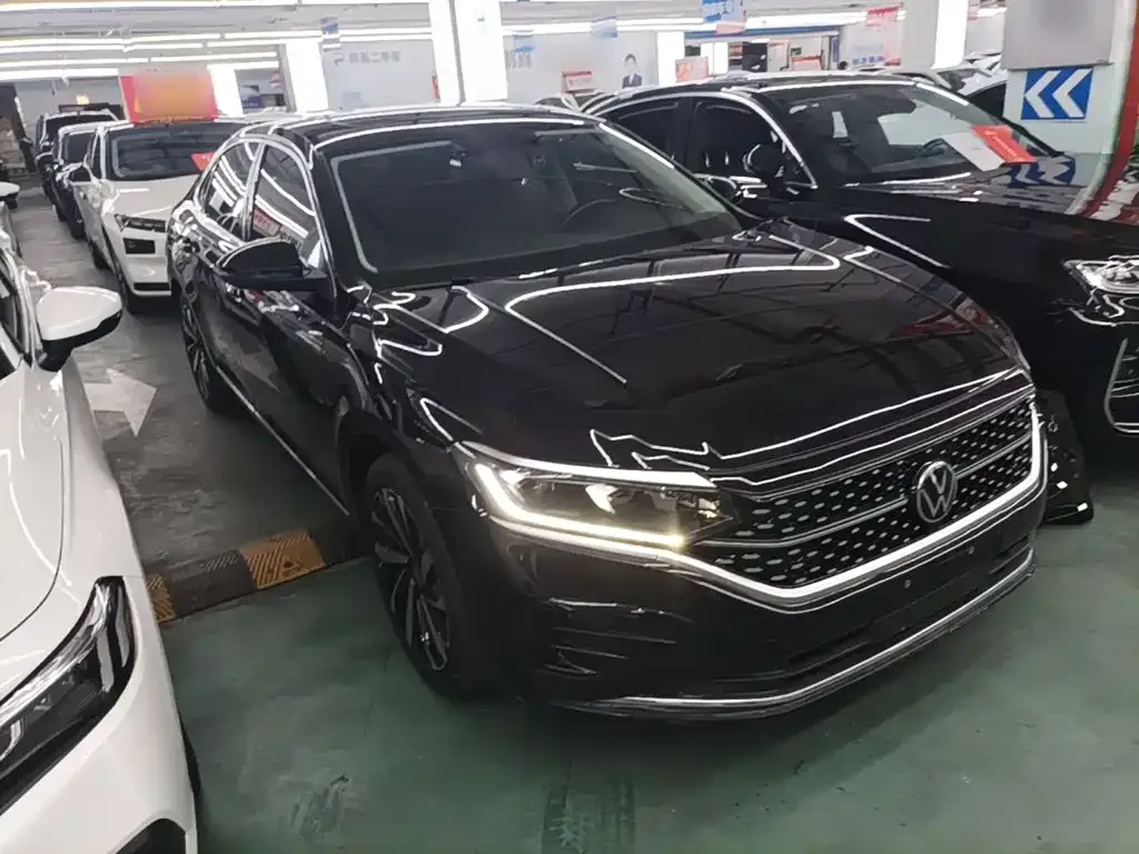 Volkswagen Passat — фото 7