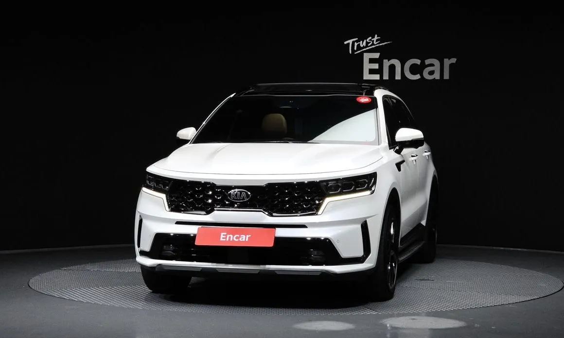 Kia Sorento — фото 9