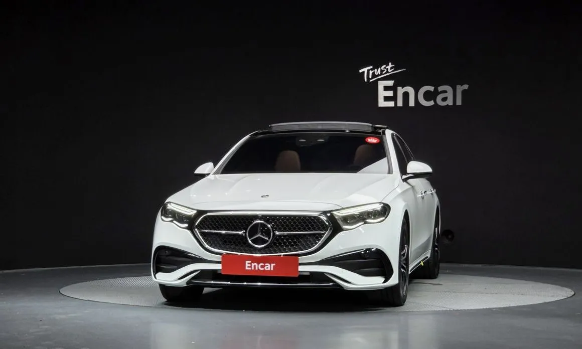 Mercedes-Benz E-Class — фото 2