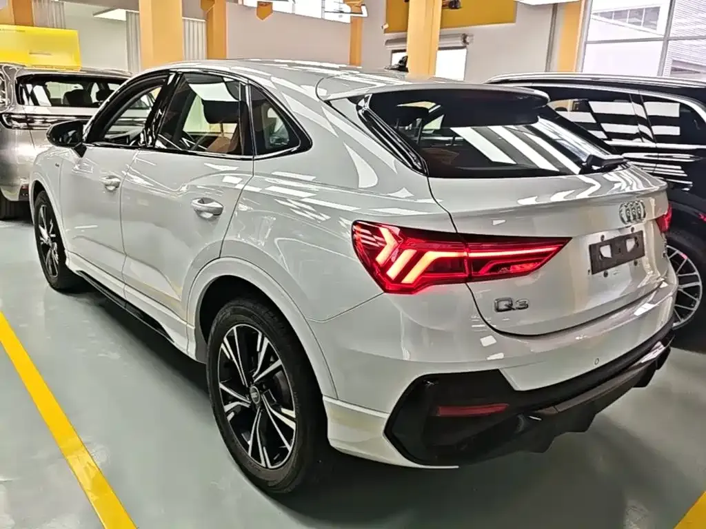 Audi Q3 Sportback — фото 4