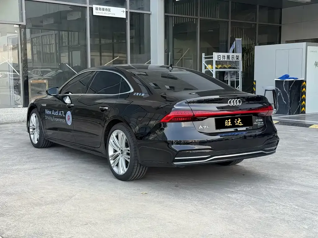 Audi A7L — фото 3