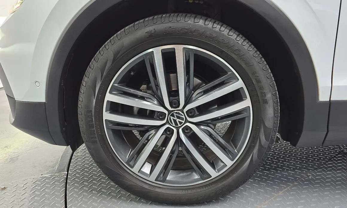 Volkswagen Tiguan 2022 из KR, фото 10
